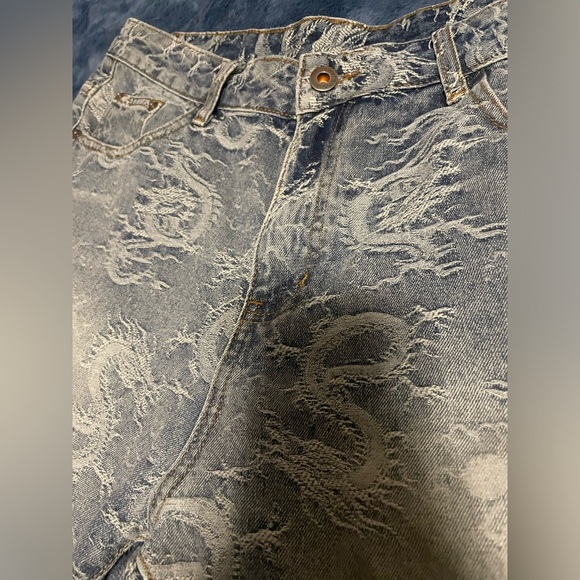 Dragon Stitching Jean Shorts - Picture 1 of 9